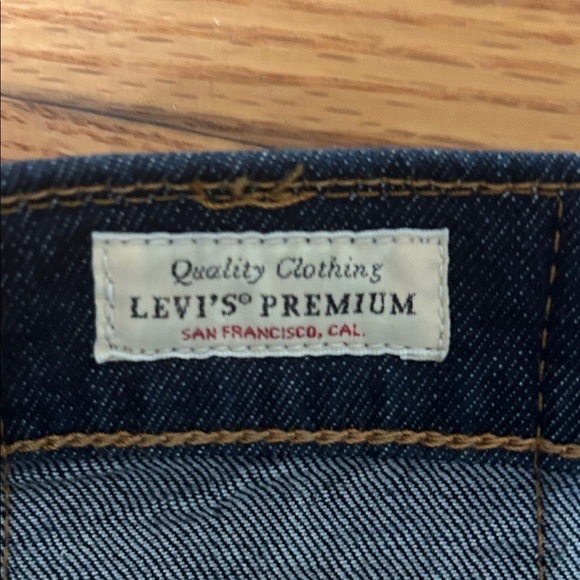 Levi’s Premium 511 Men's Dark Blue Jeans - Picture 2 of 6